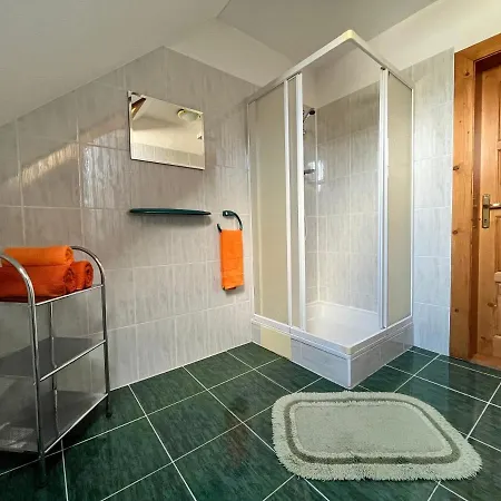 Silvester Guesthouse Homestay *