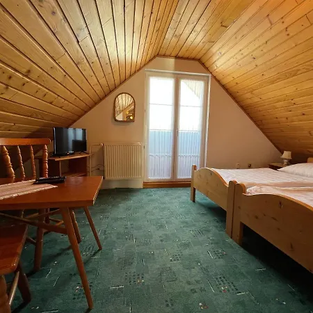 Privatunterkunft Silvester Guesthouse Ždiar